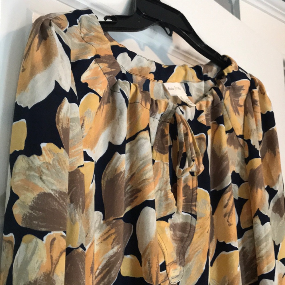 Anthropologie yellow & navy leaf blouse - size 12 - Picture 3 of 4